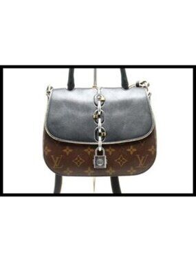 Louis Vuitton Disappearance Chain It PM Handbag